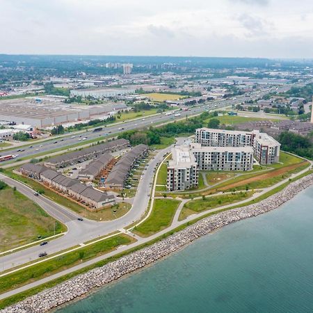 Modern Hamilton Homes Lake Ontario Shore By Globalstay מראה חיצוני תמונה