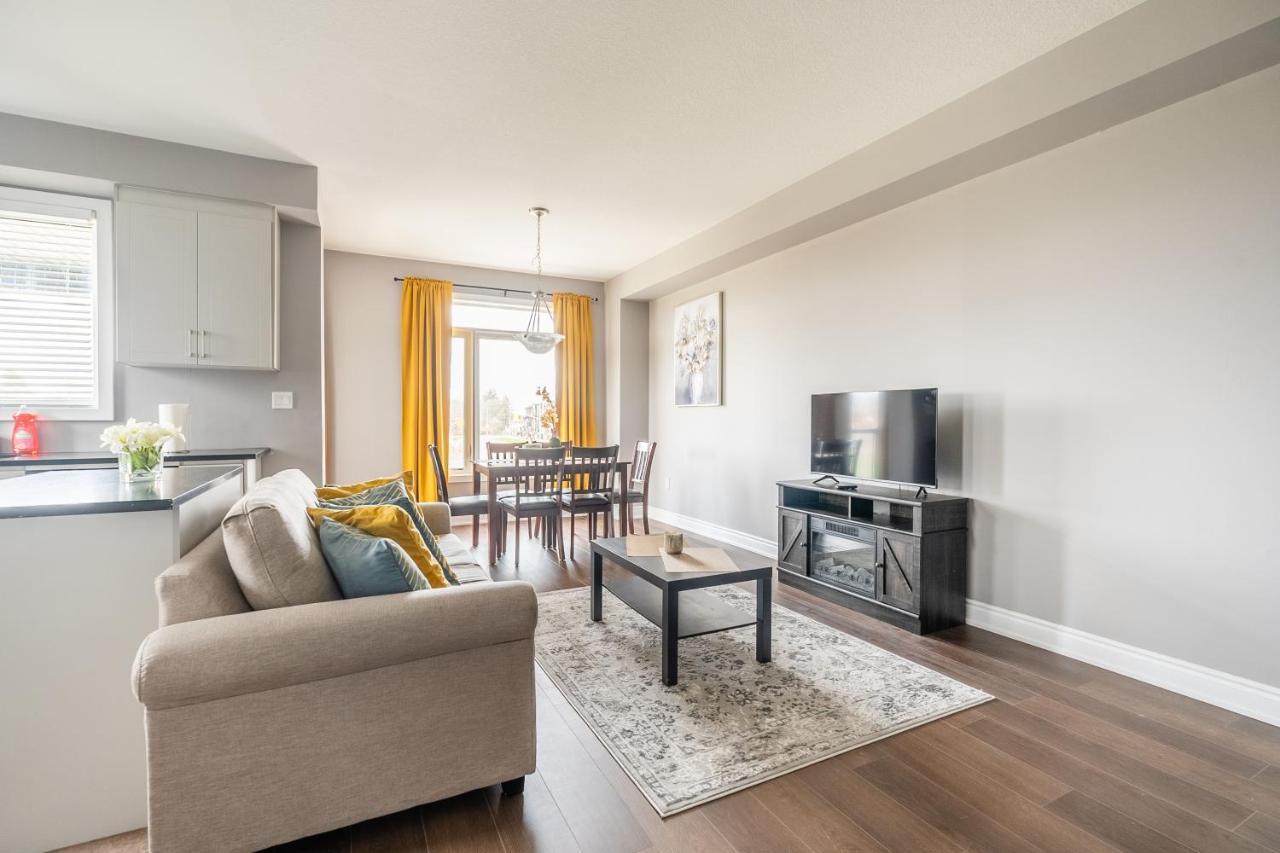 Modern Hamilton Homes Lake Ontario Shore By Globalstay מראה חיצוני תמונה