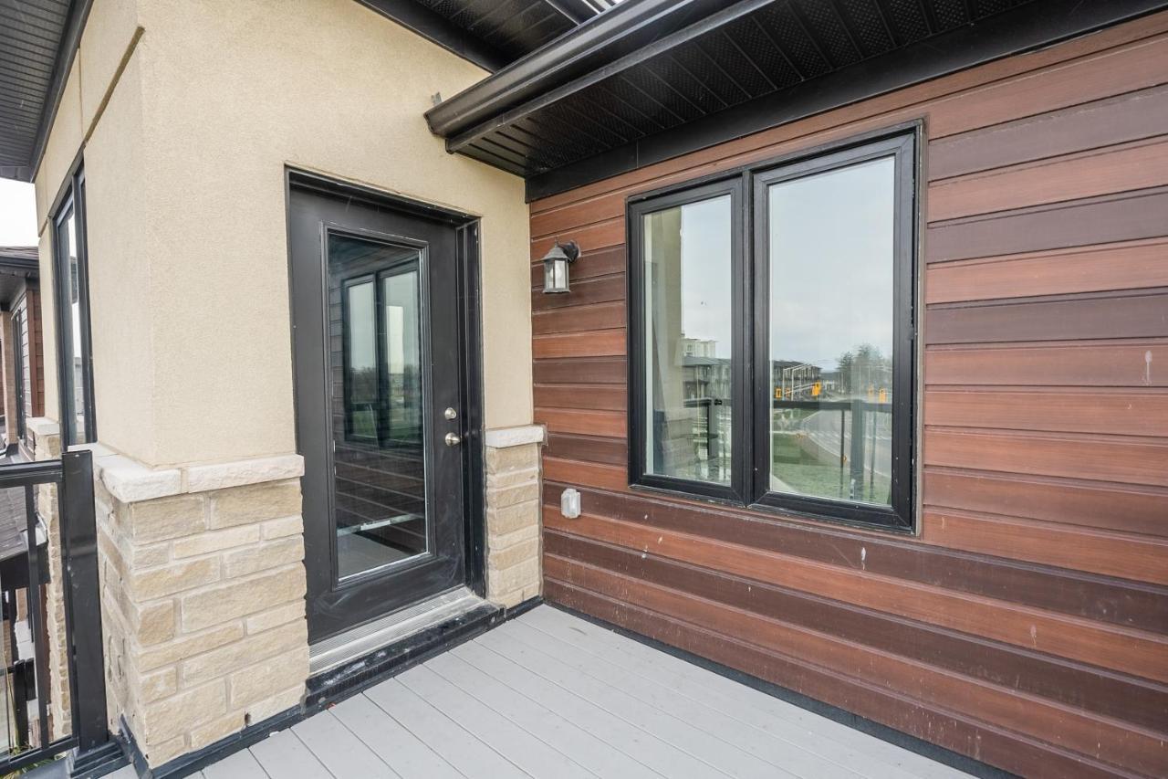 Modern Hamilton Homes Lake Ontario Shore By Globalstay מראה חיצוני תמונה